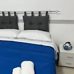 Apartment House 33