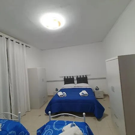 House 33 *
